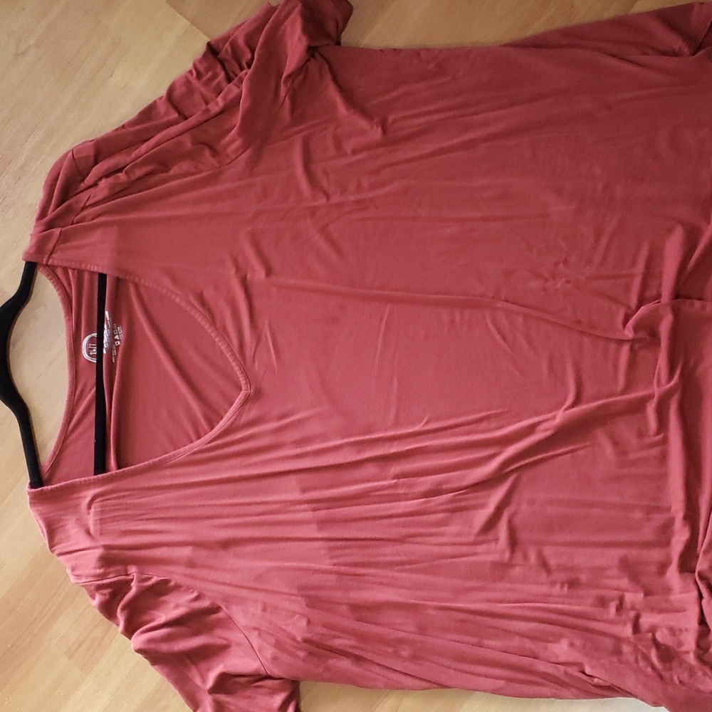 Maurices size 4 super soft tee